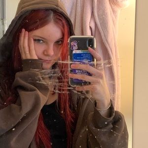 Meet your Posher, Victoria